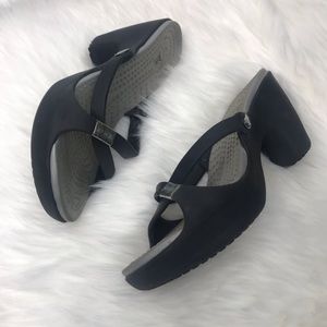 CROCS Cyprus Block Heel size 9